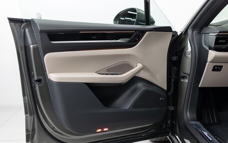 Porsche Macan, 2025 год, 14 490 000 рублей, 8 фотография