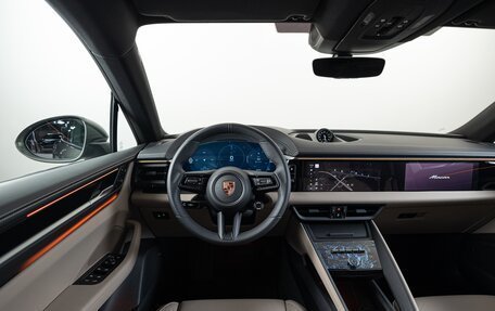 Porsche Macan, 2025 год, 14 490 000 рублей, 13 фотография