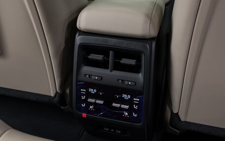 Porsche Macan, 2025 год, 14 490 000 рублей, 27 фотография