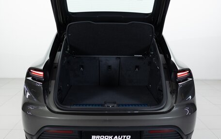 Porsche Macan, 2025 год, 14 490 000 рублей, 30 фотография