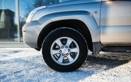 Toyota Land Cruiser Prado 120 рестайлинг, 2005 год, 1 950 000 рублей, 8 фотография