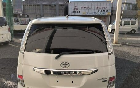 Toyota ISis I, 2011 год, 945 000 рублей, 5 фотография