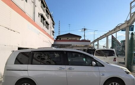 Toyota ISis I, 2011 год, 945 000 рублей, 3 фотография