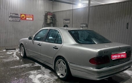 Mercedes-Benz E-Класс, 1999 год, 2 000 000 рублей, 1 фотография