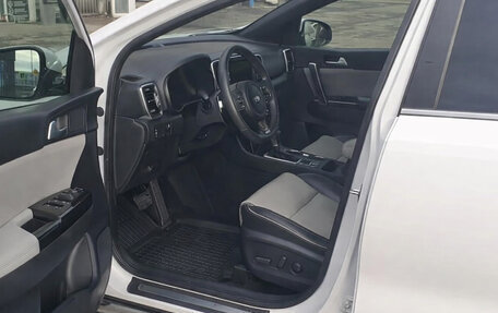 KIA Sportage IV рестайлинг, 2018 год, 2 100 000 рублей, 2 фотография