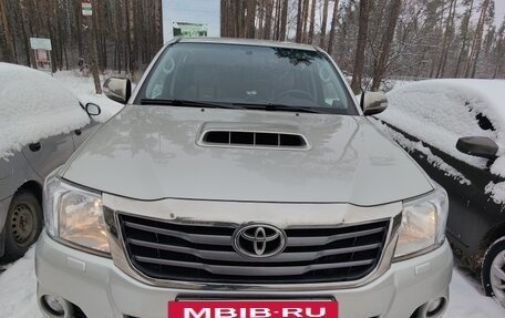 Toyota Hilux VII, 2014 год, 2 550 000 рублей, 2 фотография