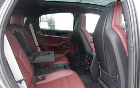 Porsche Cayenne III, 2025 год, 19 690 000 рублей, 24 фотография