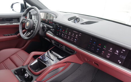 Porsche Cayenne III, 2025 год, 19 690 000 рублей, 26 фотография