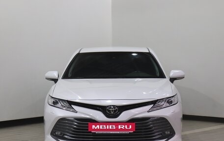 Toyota Camry, 2018 год, 2 700 000 рублей, 2 фотография