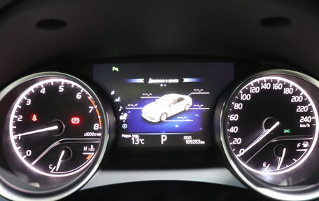 Toyota Camry, 2018 год, 2 700 000 рублей, 13 фотография