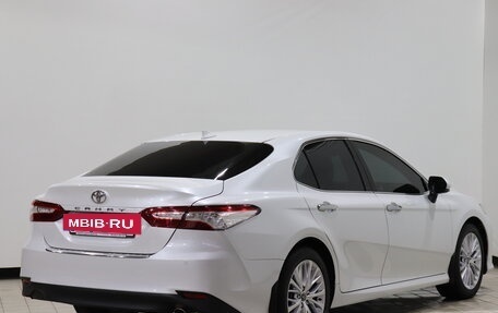 Toyota Camry, 2018 год, 2 700 000 рублей, 5 фотография