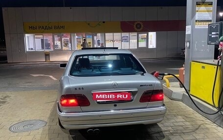 Mercedes-Benz E-Класс, 1999 год, 2 000 000 рублей, 6 фотография