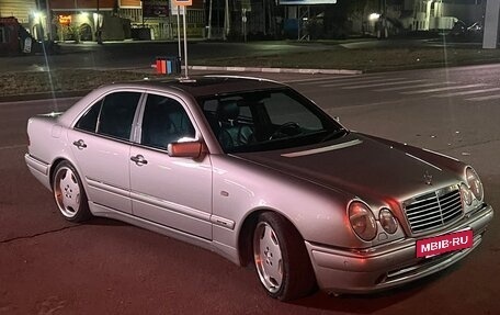 Mercedes-Benz E-Класс, 1999 год, 2 000 000 рублей, 7 фотография