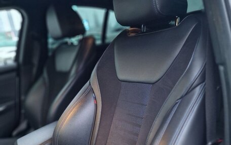 BMW 3 серия, 2019 год, 3 300 000 рублей, 18 фотография