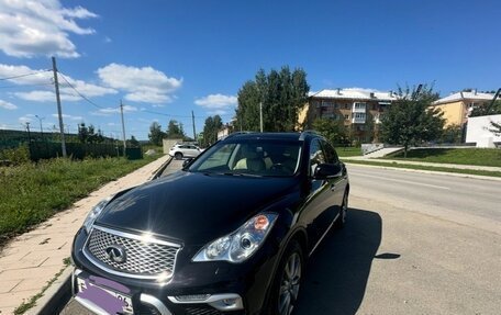 Infiniti QX50 I рестайлинг, 2016 год, 2 030 000 рублей, 16 фотография