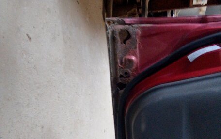 Mazda 323, 2000 год, 360 000 рублей, 6 фотография