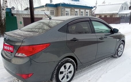 Hyundai Solaris II рестайлинг, 2016 год, 748 000 рублей, 4 фотография