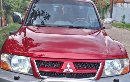 Mitsubishi Pajero III рестайлинг, 2005 год, 2 200 000 рублей, 4 фотография