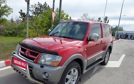 Mitsubishi Pajero III рестайлинг, 2005 год, 2 200 000 рублей, 2 фотография