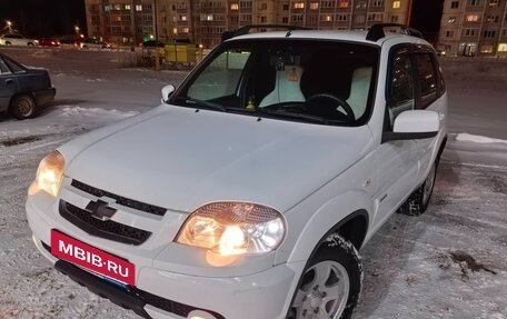 Chevrolet Niva I рестайлинг, 2012 год, 480 000 рублей, 4 фотография