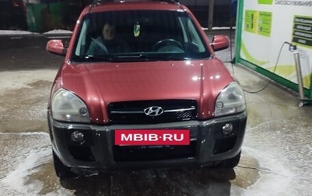 Hyundai Tucson III, 2006 год, 950 000 рублей, 3 фотография