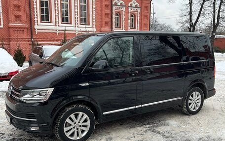 Volkswagen Multivan T6 рестайлинг, 2015 год, 3 850 000 рублей, 7 фотография