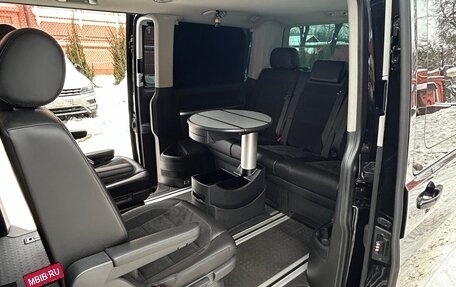 Volkswagen Multivan T6 рестайлинг, 2015 год, 3 850 000 рублей, 12 фотография