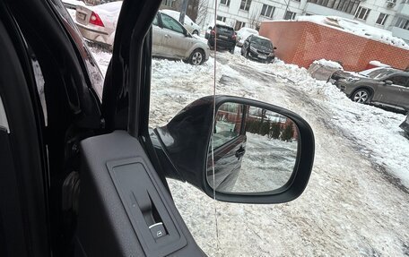 Volkswagen Multivan T6 рестайлинг, 2015 год, 3 850 000 рублей, 18 фотография