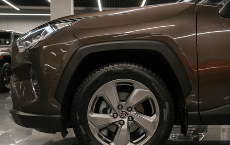 Toyota RAV4, 2020 год, 3 180 000 рублей, 22 фотография