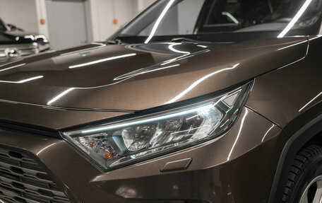 Toyota RAV4, 2020 год, 3 180 000 рублей, 23 фотография