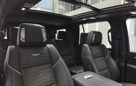 Cadillac Escalade V, 2025 год, 23 377 610 рублей, 21 фотография