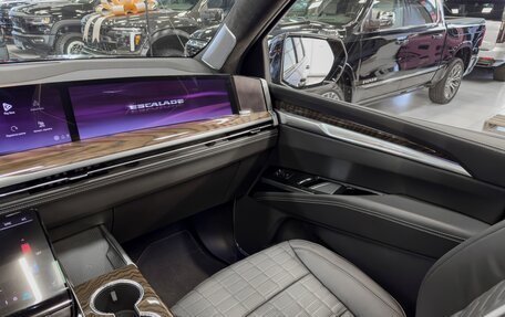 Cadillac Escalade V, 2025 год, 23 377 610 рублей, 32 фотография