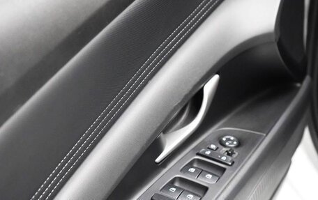 Hyundai Elantra, 2022 год, 2 100 000 рублей, 22 фотография