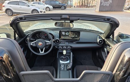 Fiat 124 Spider I, 2019 год, 2 350 000 рублей, 16 фотография