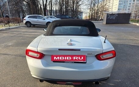 Fiat 124 Spider I, 2019 год, 2 350 000 рублей, 11 фотография