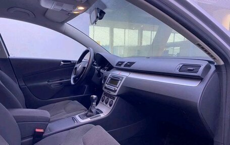 Volkswagen Passat B6, 2008 год, 750 000 рублей, 11 фотография