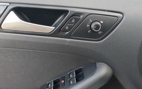 Volkswagen Jetta VI, 2017 год, 1 100 000 рублей, 8 фотография