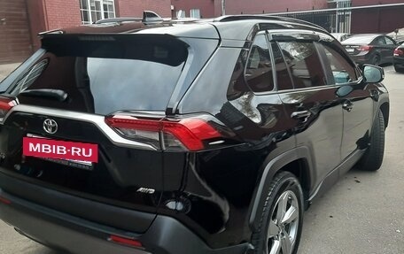 Toyota RAV4, 2019 год, 2 800 000 рублей, 6 фотография