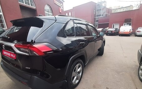 Toyota RAV4, 2019 год, 2 800 000 рублей, 19 фотография