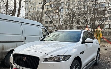 Jaguar F-Pace, 2017 год, 2 480 000 рублей, 3 фотография