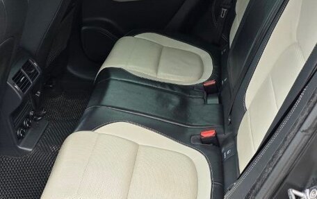 Jaguar F-Pace, 2017 год, 2 480 000 рублей, 15 фотография