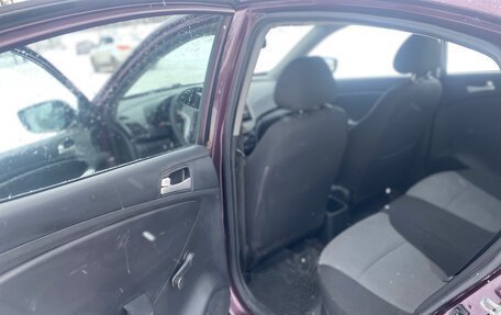 Hyundai Solaris II рестайлинг, 2011 год, 370 000 рублей, 12 фотография