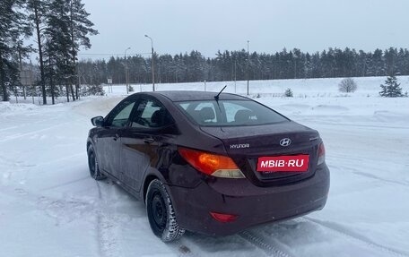 Hyundai Solaris II рестайлинг, 2011 год, 370 000 рублей, 4 фотография