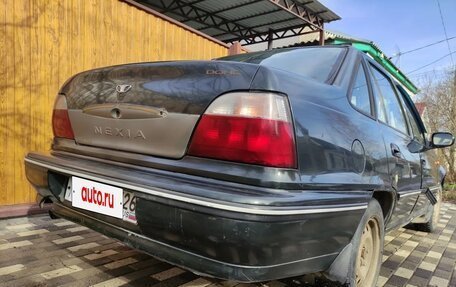 Daewoo Nexia I рестайлинг, 2003 год, 100 000 рублей, 3 фотография