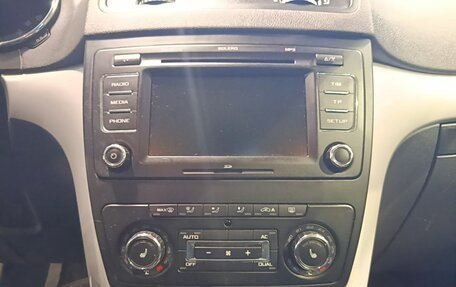 Skoda Yeti I рестайлинг, 2011 год, 750 000 рублей, 11 фотография