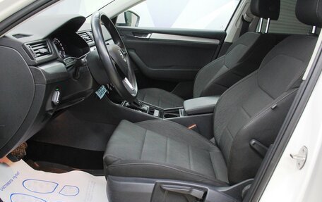 Skoda Superb III рестайлинг, 2018 год, 1 798 600 рублей, 9 фотография