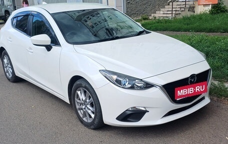 Mazda Axela, 2015 год, 1 250 000 рублей, 1 фотография