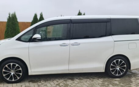 Toyota Esquire I, 2019 год, 2 250 000 рублей, 2 фотография