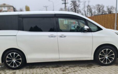 Toyota Esquire I, 2019 год, 2 250 000 рублей, 4 фотография