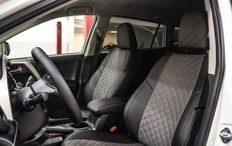 Toyota RAV4, 2016 год, 2 249 000 рублей, 12 фотография